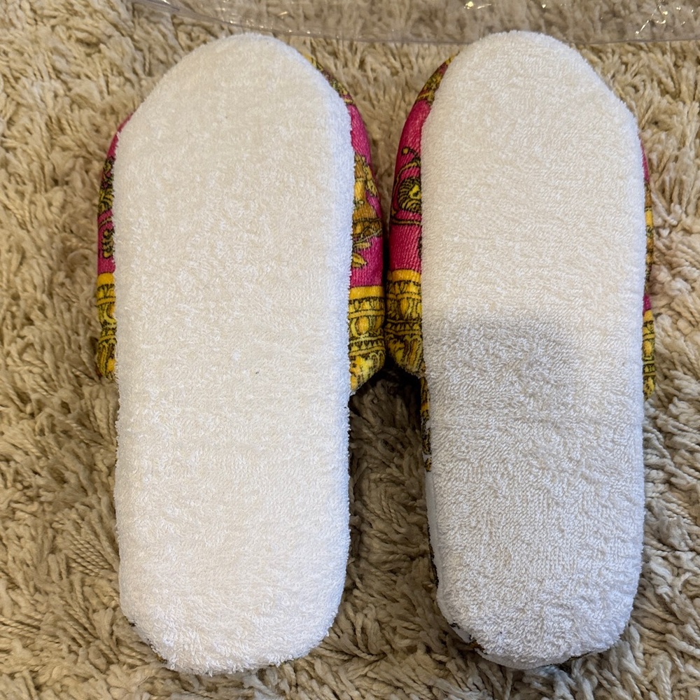 Versace Pink and Gold Patterned Slippers xl - Picture 3 of 8